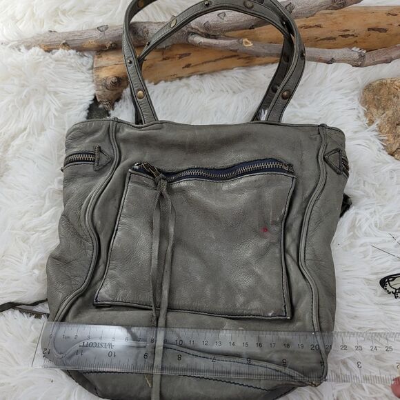 Zadig and Voltaire slouchy leather cargo bag - Picture 4 of 13